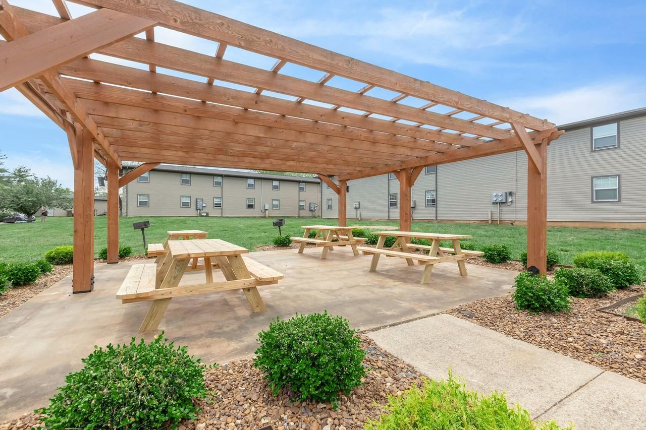 Northfield Lodge - Photo 5 of 19