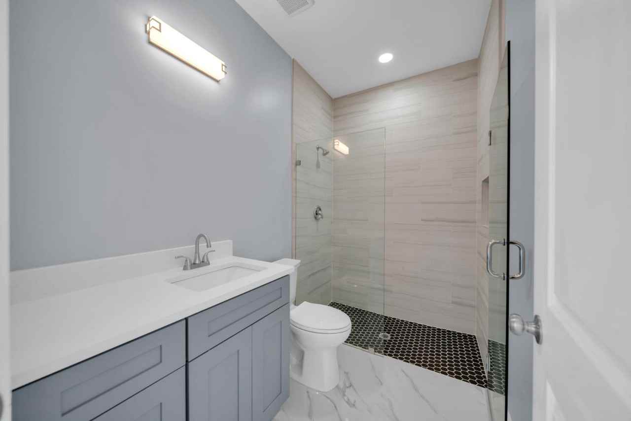 104 Harry Ave S - Photo 7 of 10