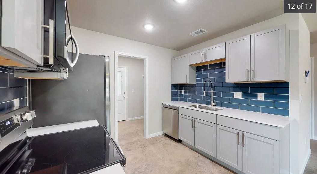 516 S 9th St - Photo 6 of 20