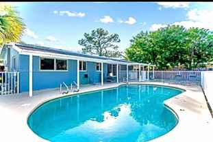 2233 Se 13th St #2233 - Photo 1 of 1