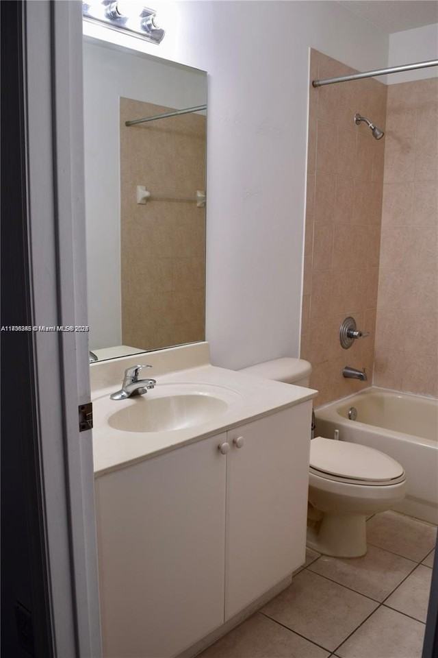 14162 Sw 260th St #104 - Photo 6 of 8