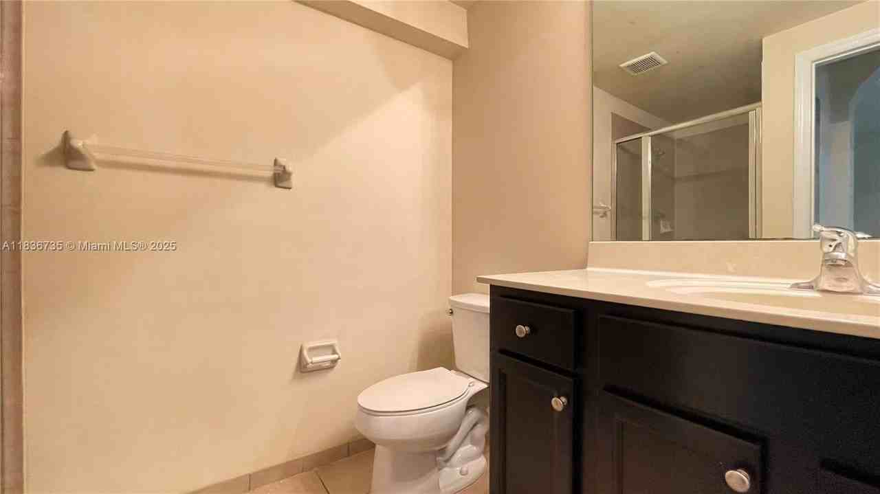 17090 Sw 95th Ter #0 - Photo 5 of 16