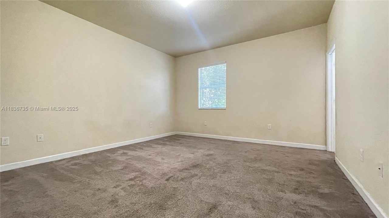 17090 Sw 95th Ter #0 - Photo 7 of 16