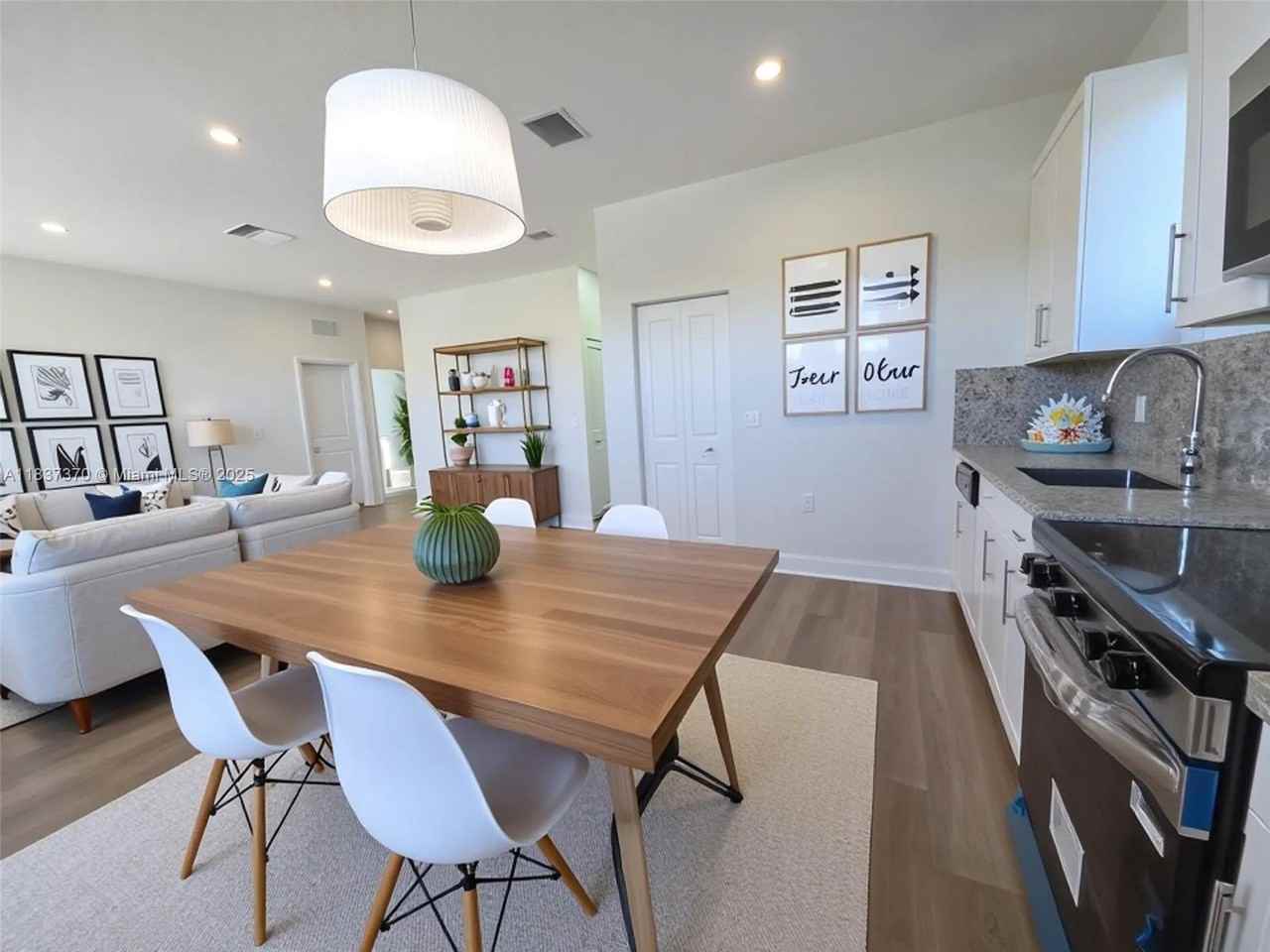 1321 Northwest 6th Avenue #B - Photo 4 of 18