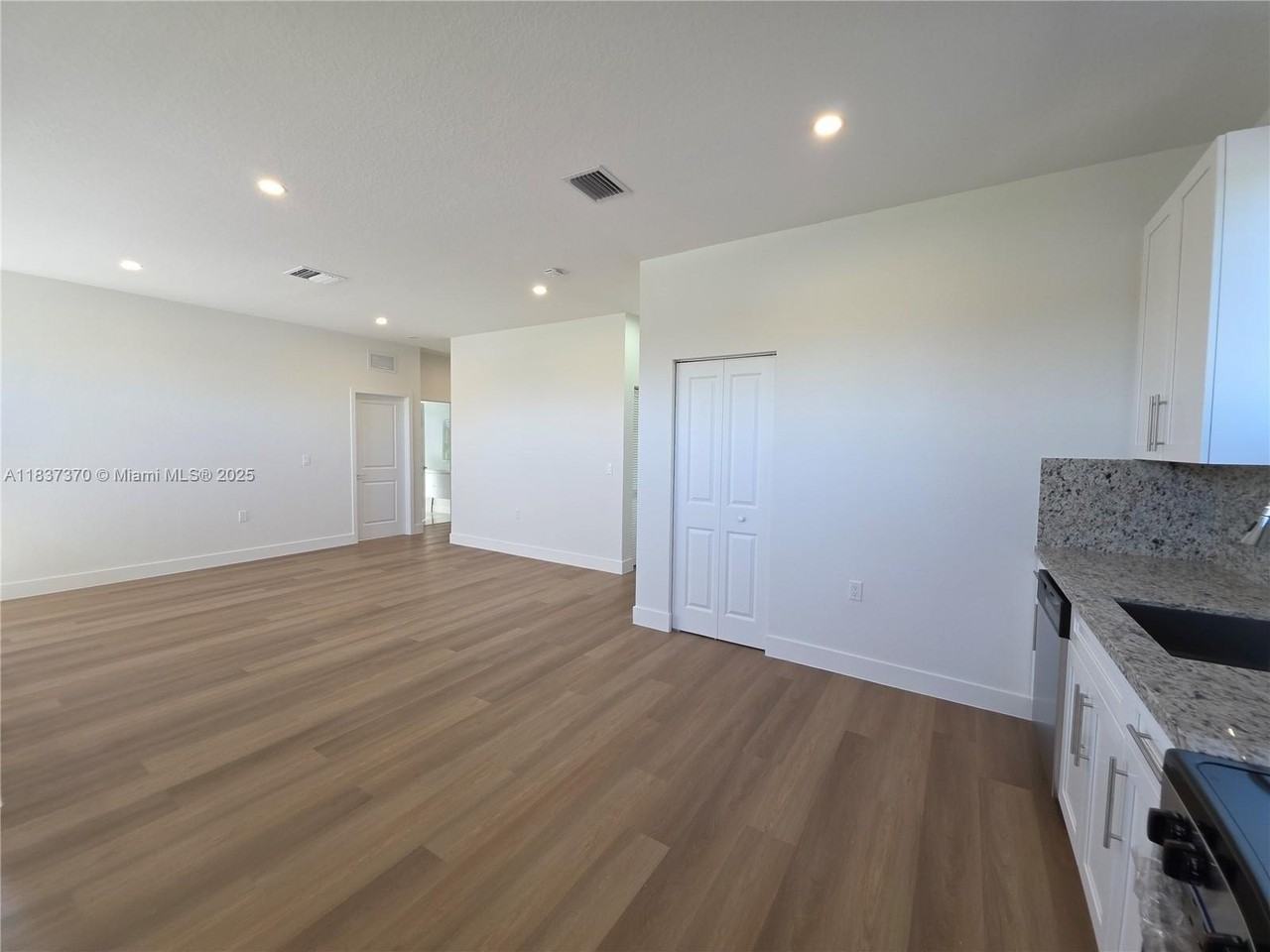 1321 Northwest 6th Avenue #B - Photo 5 of 18