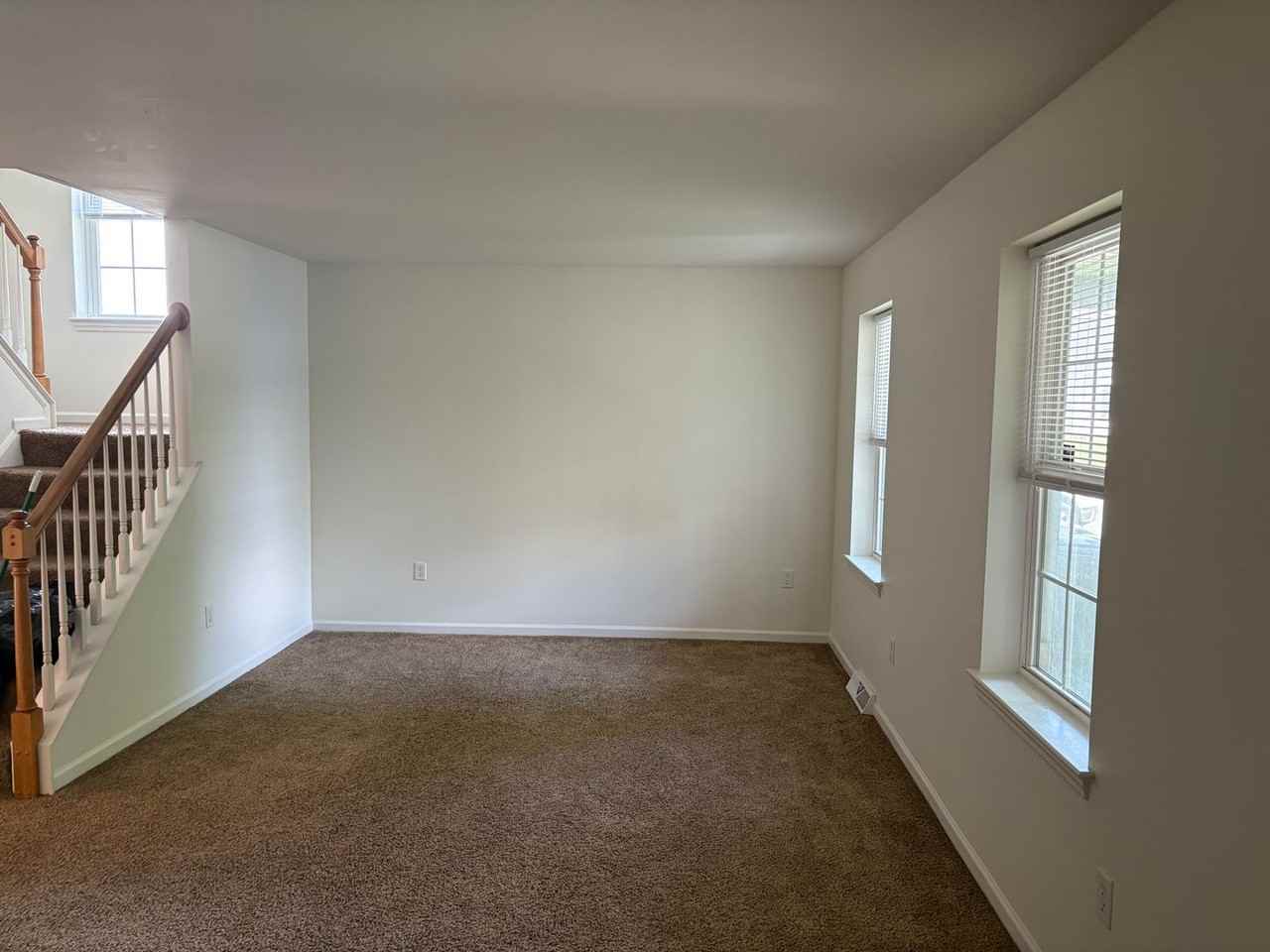 606 Wood Duck Dr - Photo 3 of 10