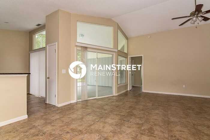 3806 Creek Way Ct - Photo 3 of 15