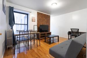 featured image of 215B E 95 St