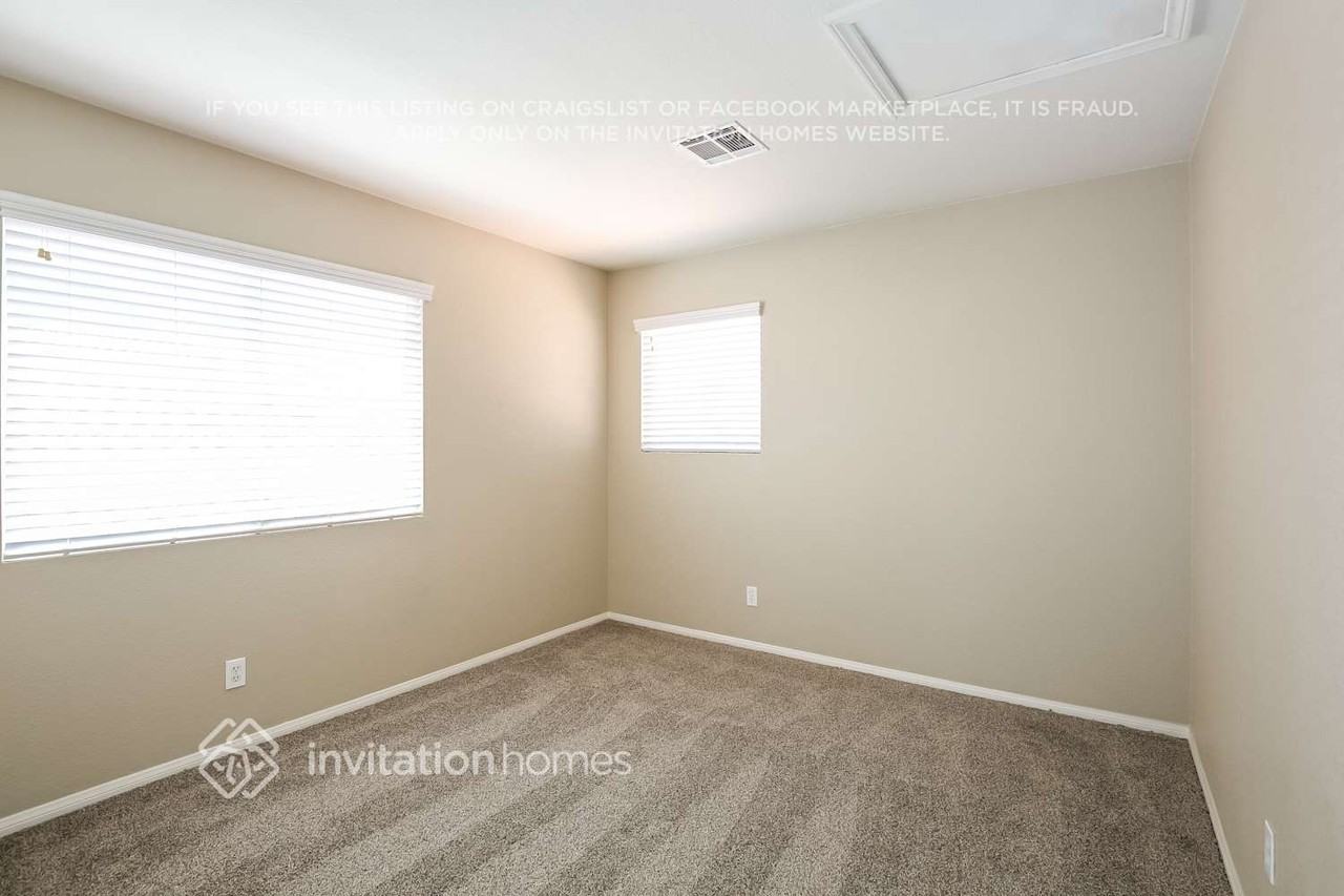 7413 Sunspot Dr - Photo 5 of 8