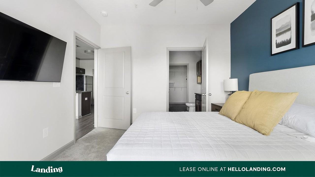 225 Walden Village Ln - Photo 7 of 50