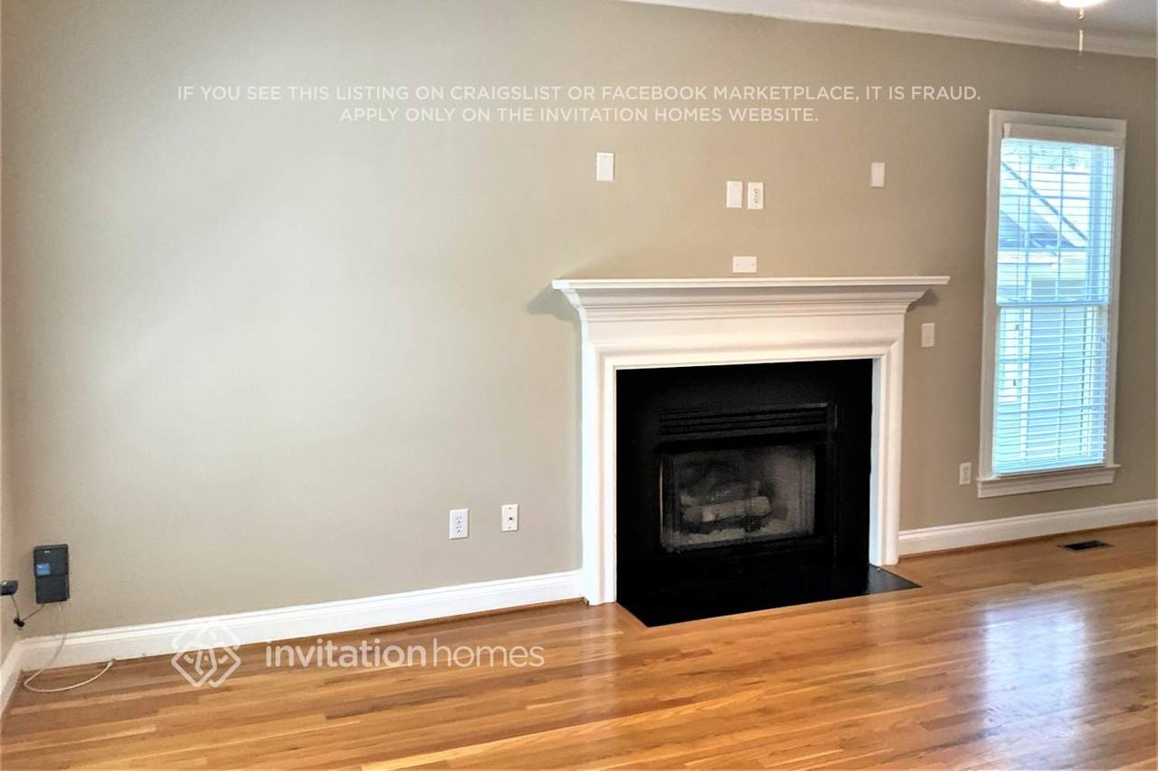 1173 Trentini Ave - Photo 3 of 11