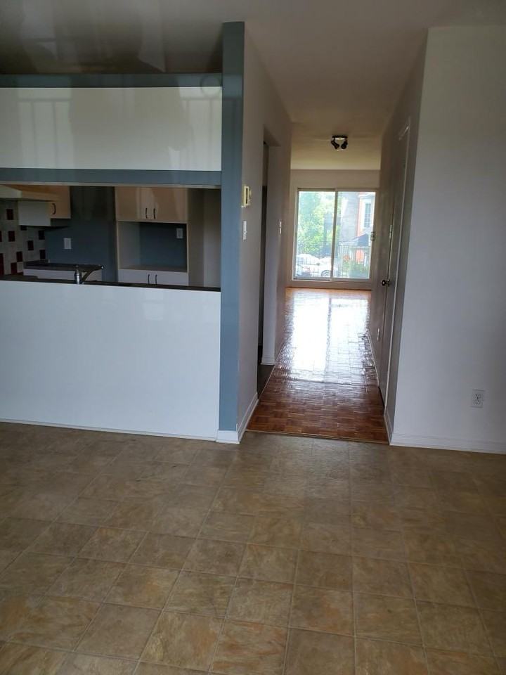 6765 Rue Beaulac #3 - Photo 3 of 12