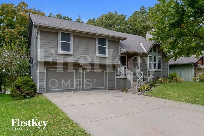 8104 N Everton Ave - Photo 2 of 15