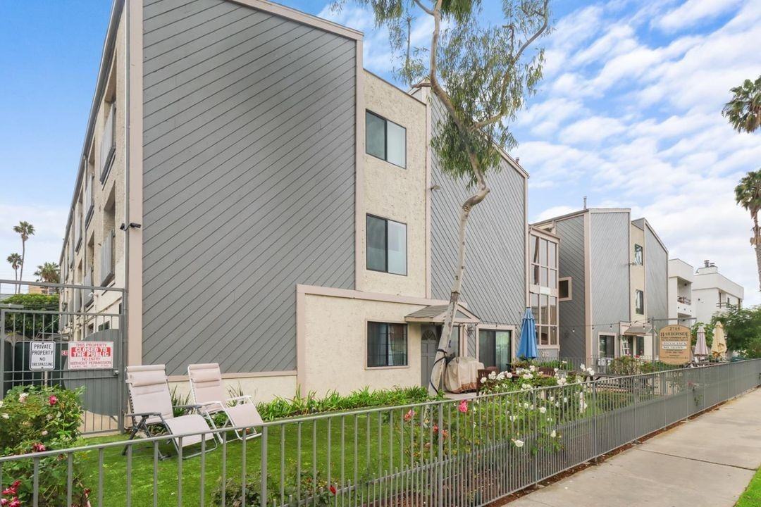 2715 Abbot Kinney Blvd #15 - Photo 2 of 22