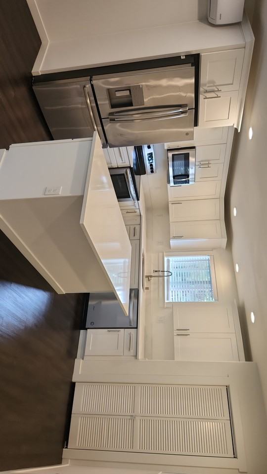4609 E C St #C - Photo 2 of 11