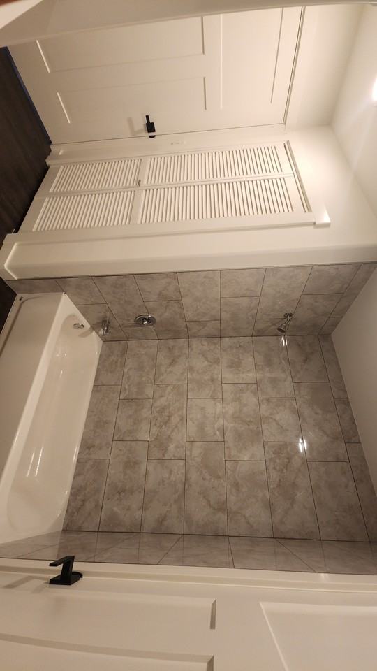 4609 E C St #C - Photo 3 of 11