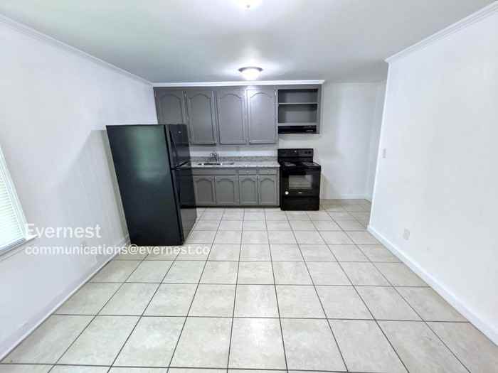 1500 John Ave - Photo 3 of 33