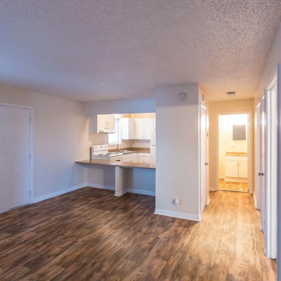 Union on Thompson - Photo 6 of 20