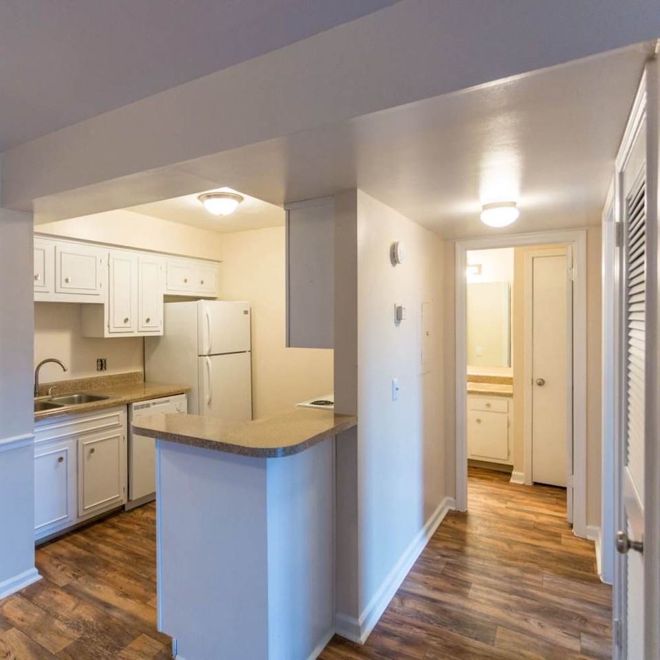 Union on Thompson - Photo 5 of 20