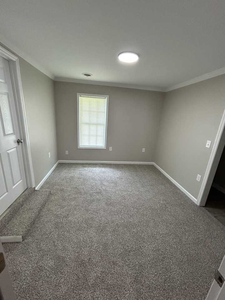 303 Fall River Road #A3 - Photo 3 of 8