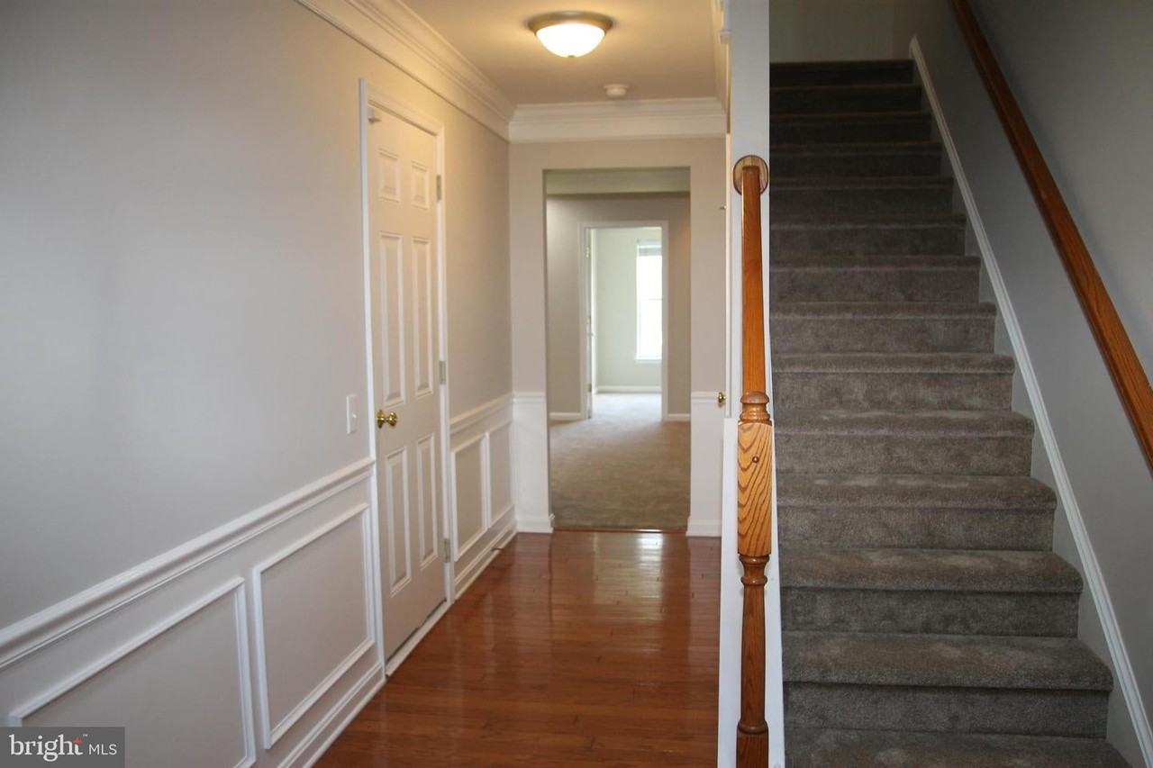 157 Hudson Dr - Photo 3 of 27