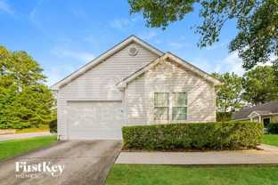 1390 Waterton Trl - Photo 1 of 1