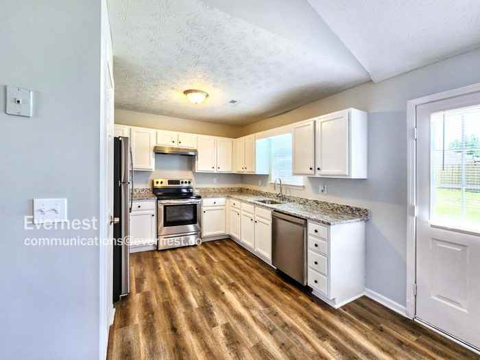 310 Dove Pt - Photo 3 of 33