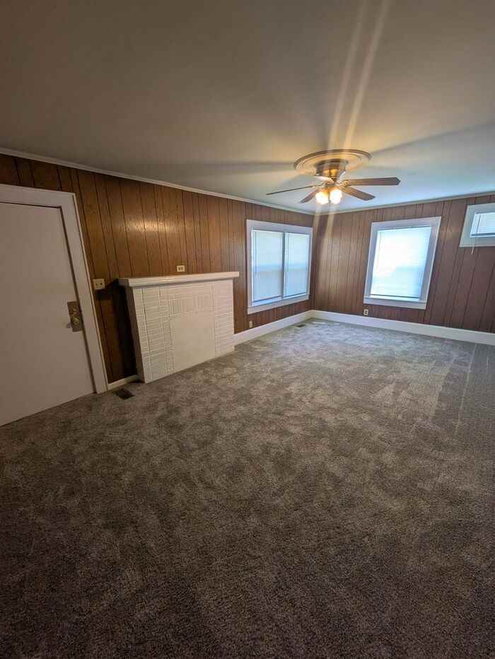 1829 1st St Ne - Photo 2 of 14