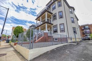 featured image of 1002 River St #3