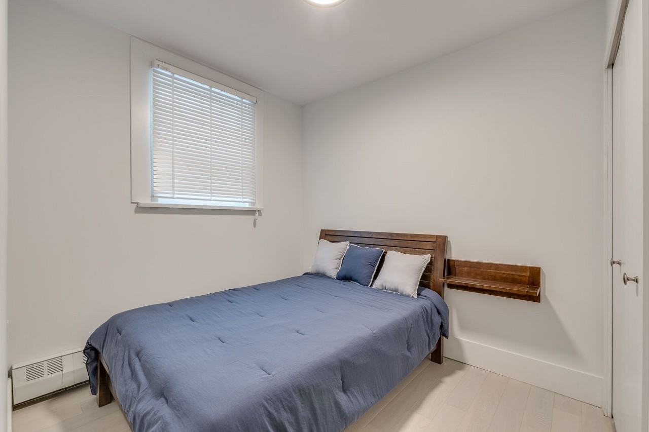 1425 Haro St - Photo 2 of 19