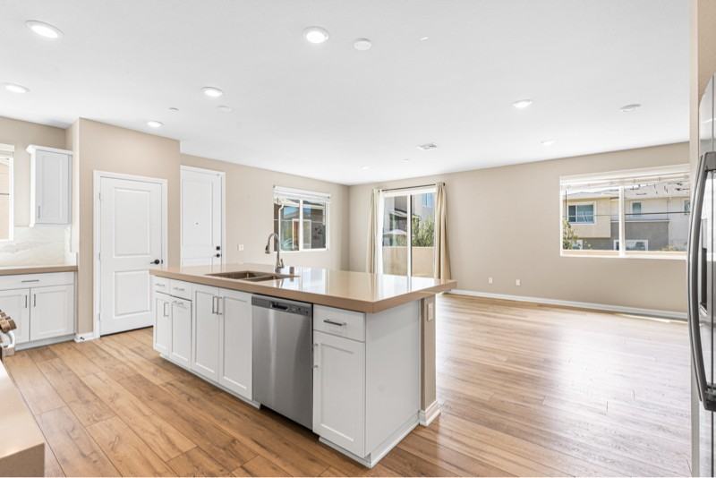 2195 Bluestone Cir - Photo 3 of 28