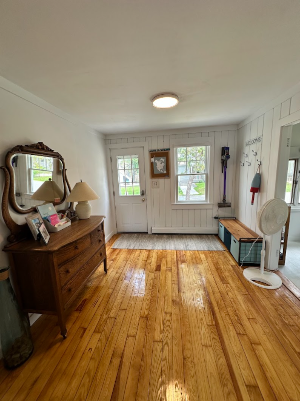 11 Lower Beach Rd - Photo 2 of 27