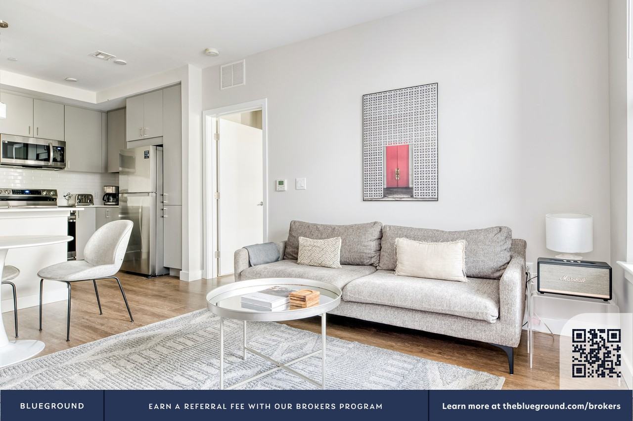 139 Washington St #1211 - Photo 5 of 35