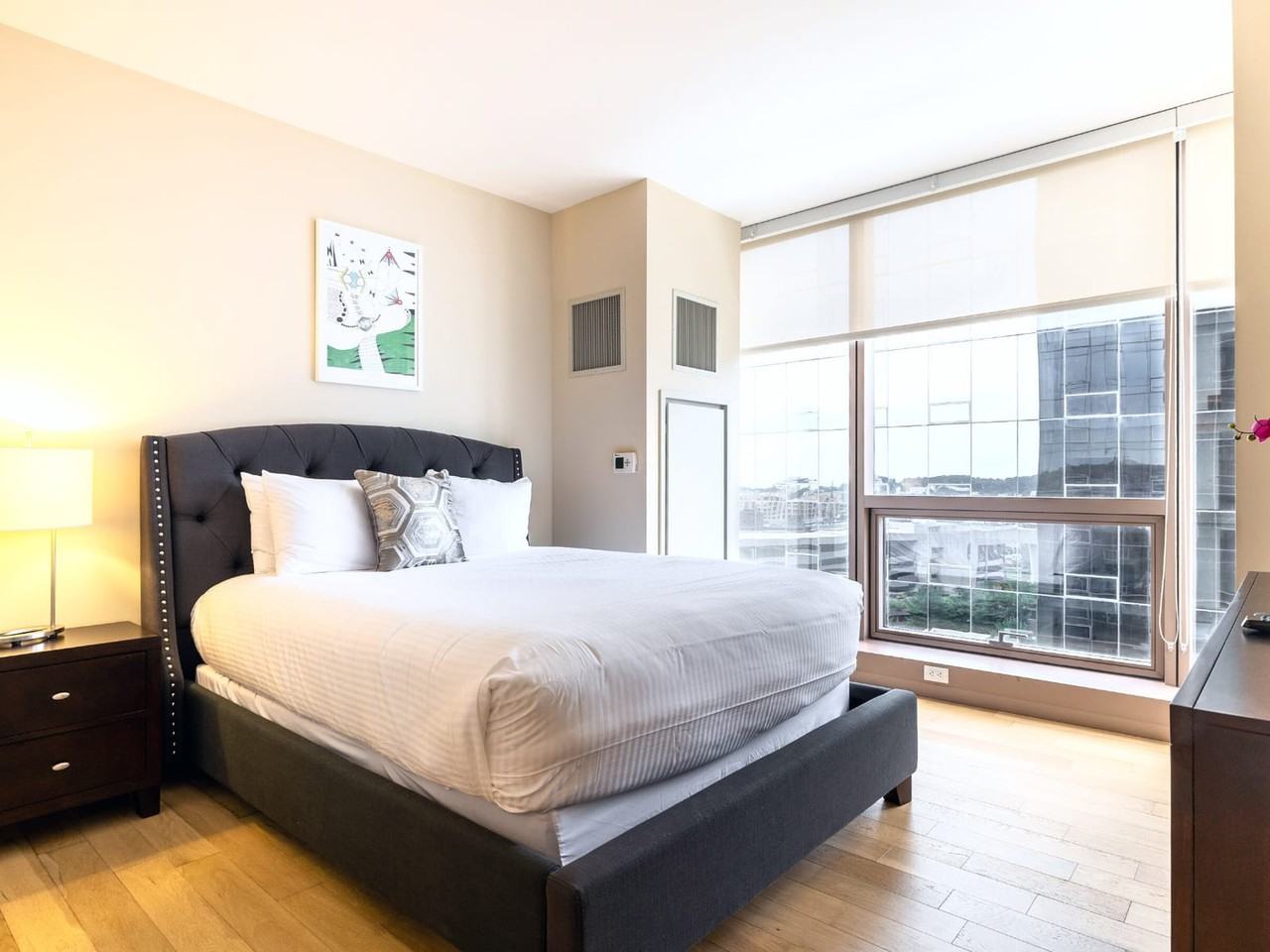 355 Atlantic Street - Photo 7 of 14