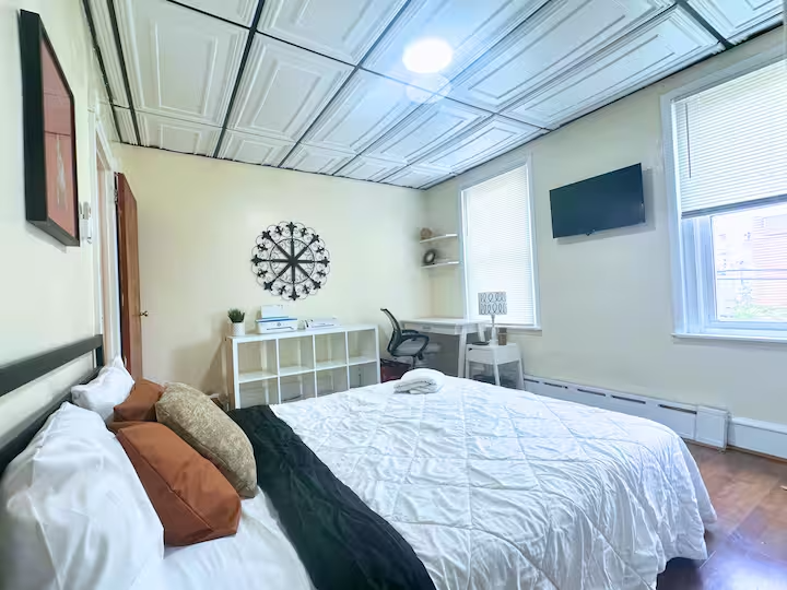 2426 S 19th St - Photo 3 of 3