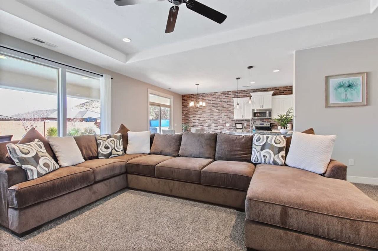 3364 2490 South #1250633P - Photo 6 of 50