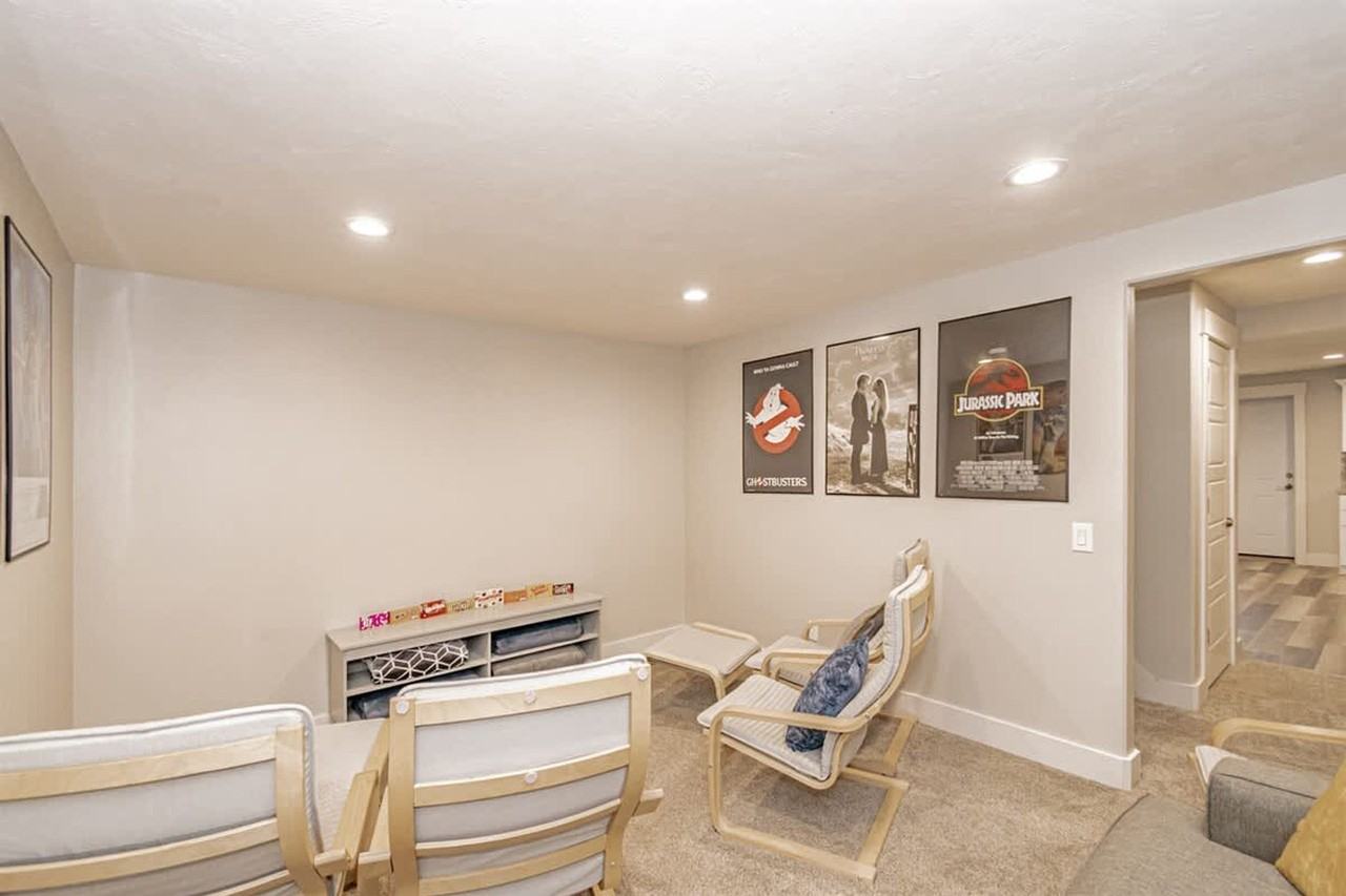 1120 Monroe Ct #1250642P - Photo 6 of 50