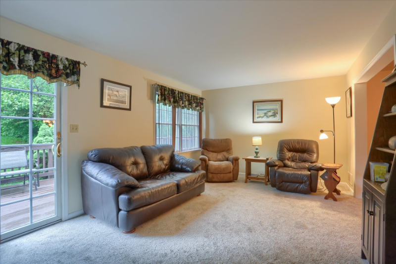 4083 Caissons Ct - Photo 2 of 13