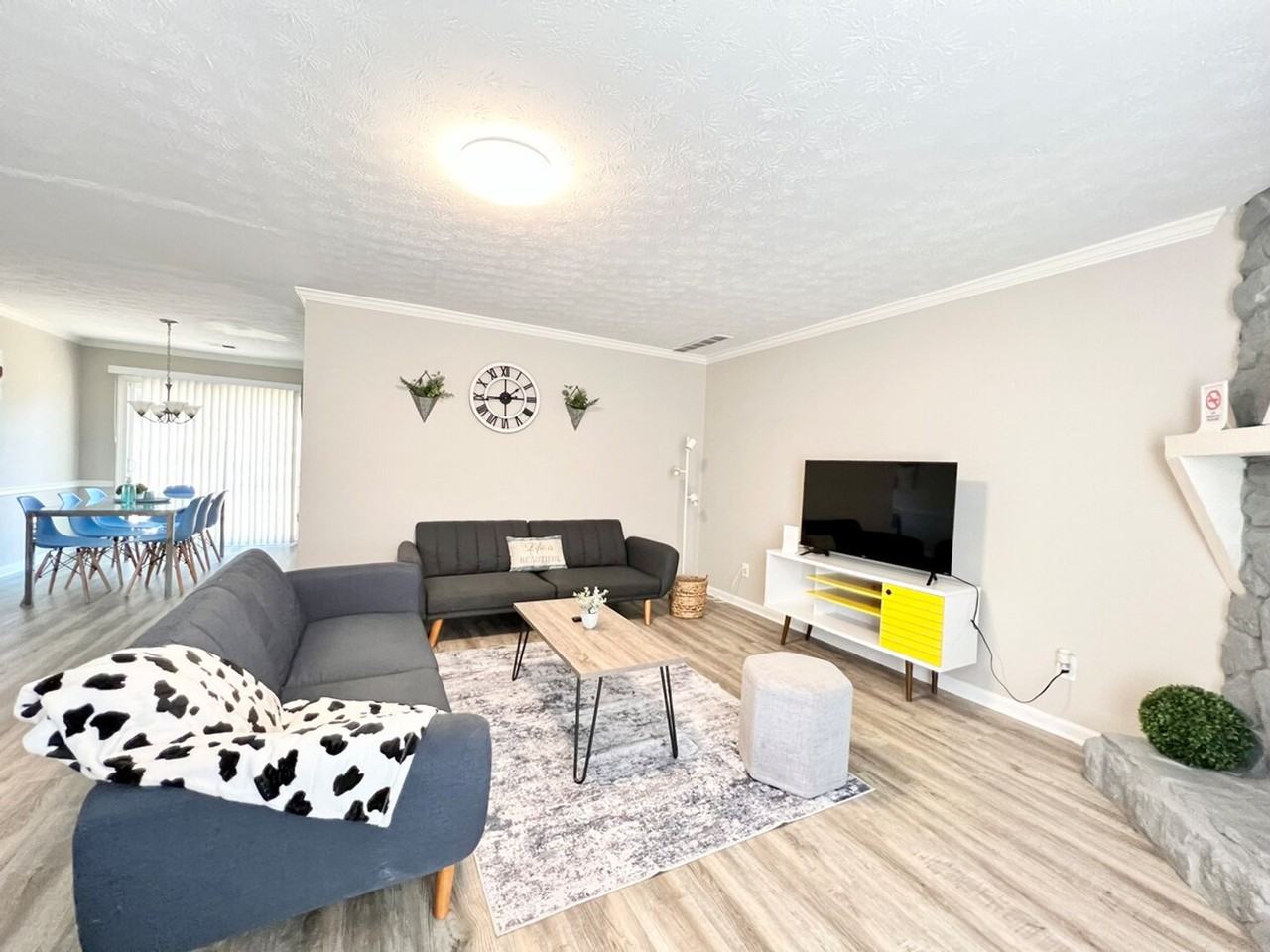 1301 Kings Ridge Dr #1254389P - Photo 2 of 26