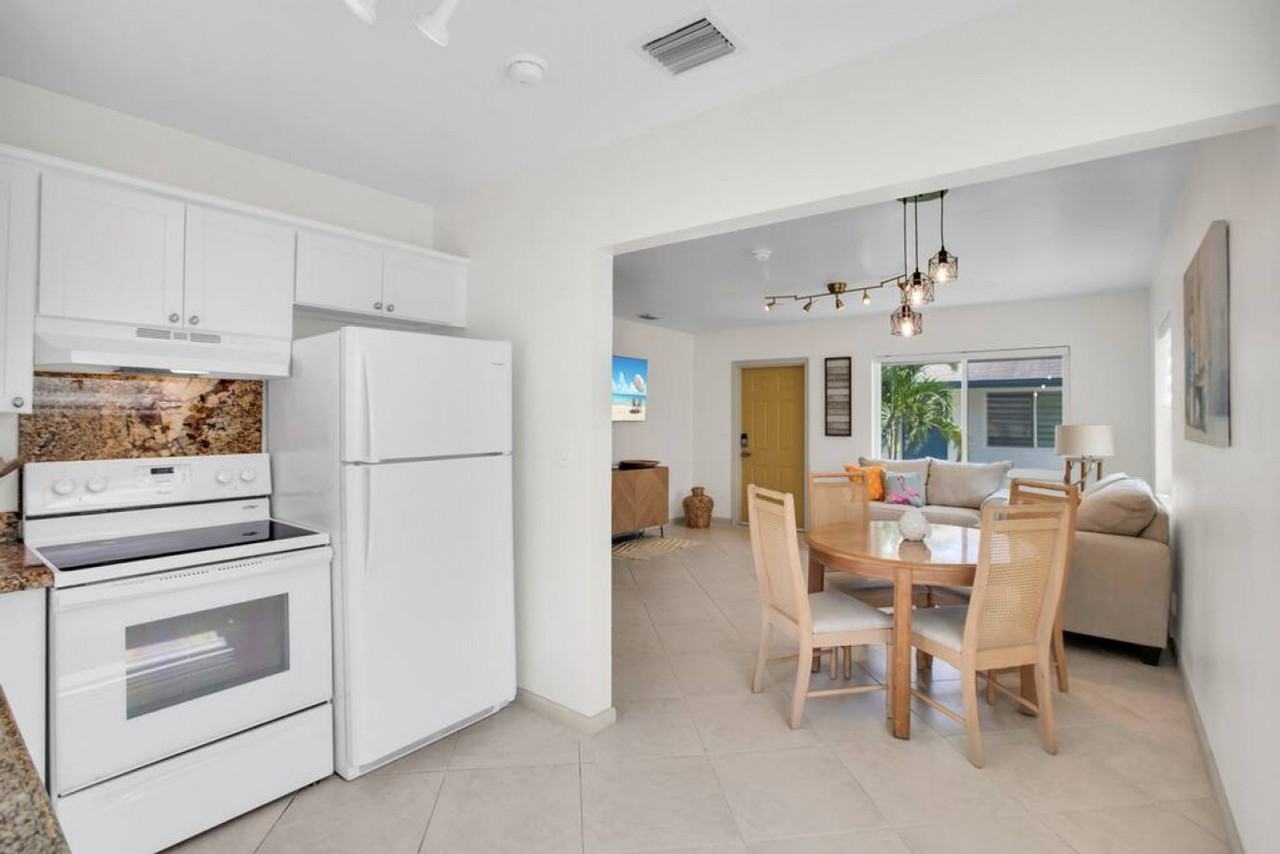 1850 Sw 24th St #1254556P - Photo 7 of 17