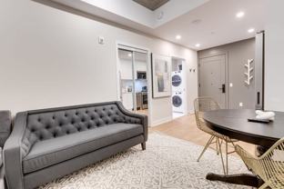 742 Rue William - Photo 1 of 1