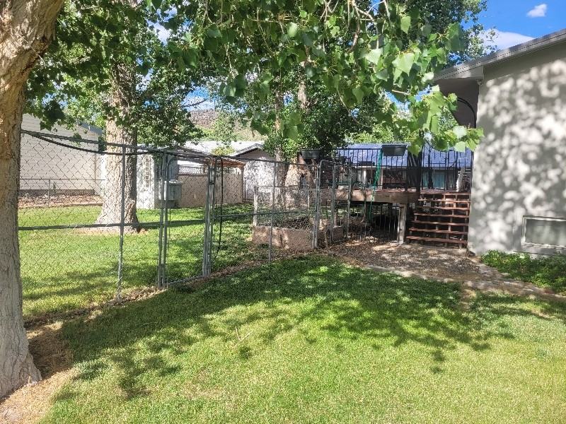 260 W 5th St - Photo 3 of 20