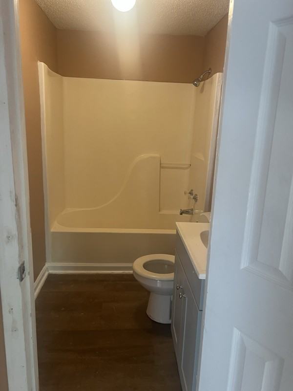 1332 Boston St - Photo 2 of 17