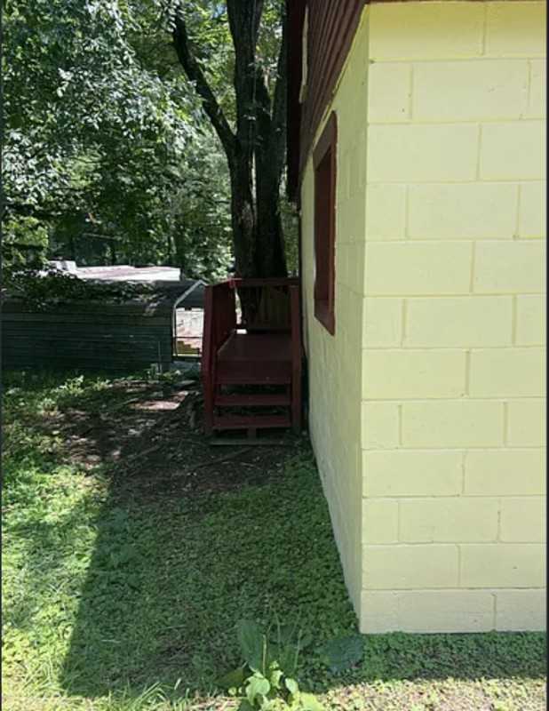 1332 Boston St - Photo 7 of 17