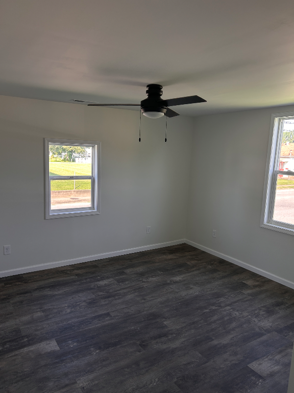 1702 Mcculloch Ave - Photo 3 of 11