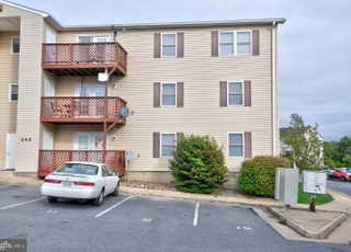 245 Brandy Ct - Photo 2 of 20