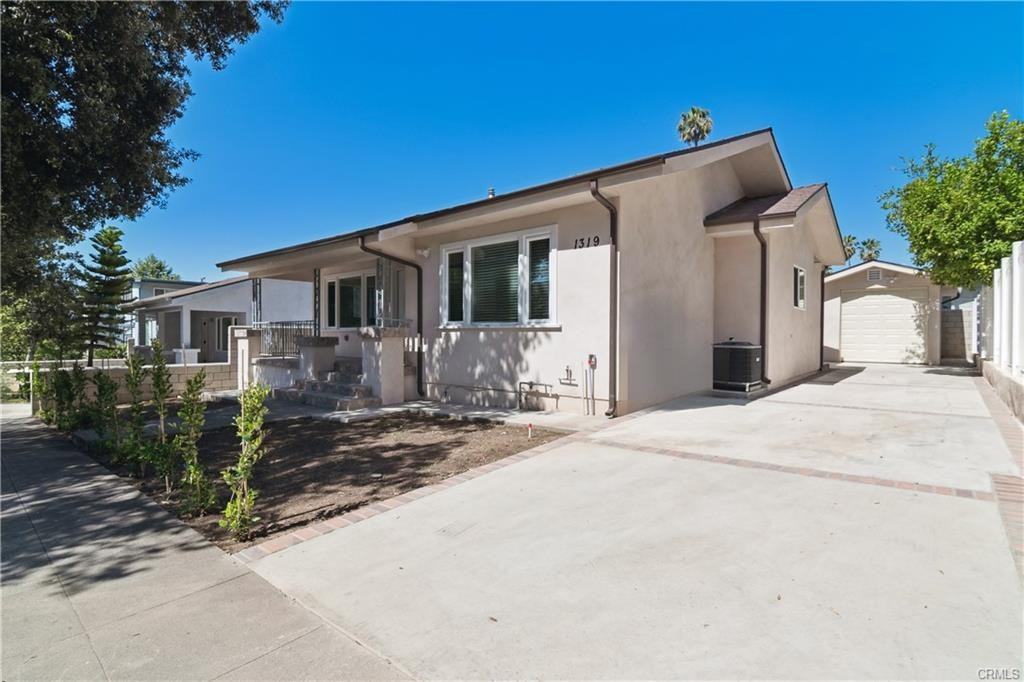 1319 N Hudson Ave - Photo 3 of 8