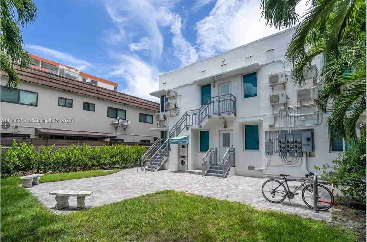 7934 Harding Ave - Photo 2 of 4