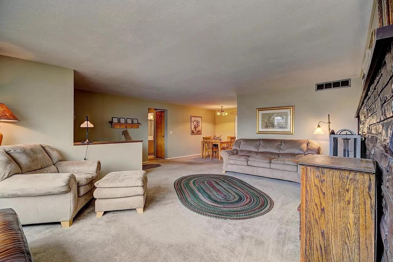 3411 West Hillcrest Drive - Photo 2 of 22