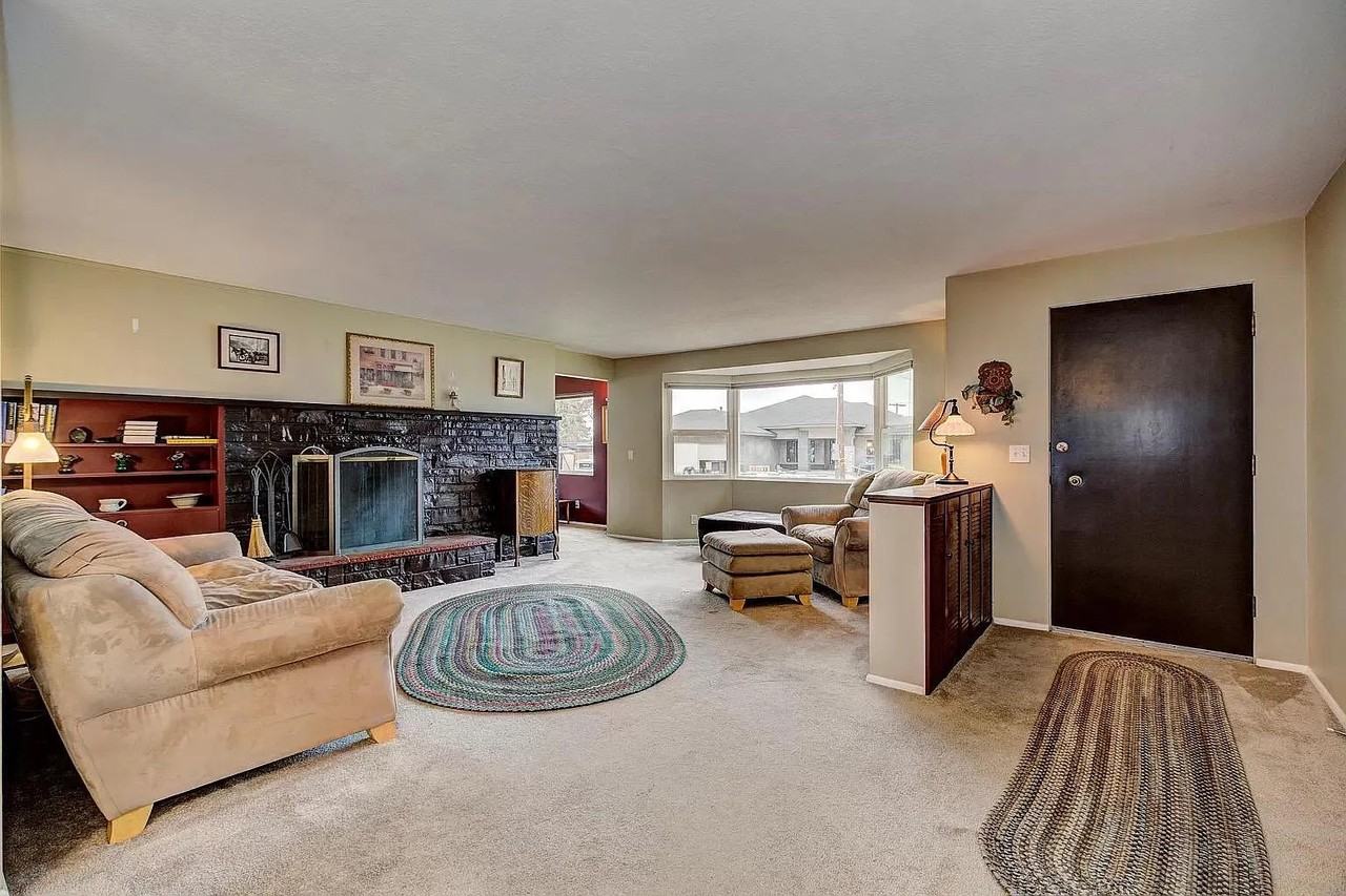 3411 West Hillcrest Drive - Photo 3 of 22